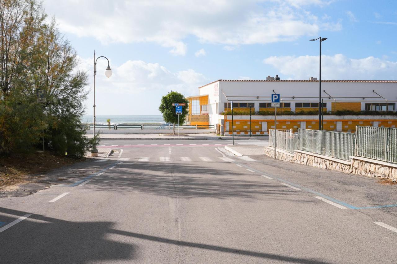 Seaside Apartament Near The Beach Minturno Exterior photo